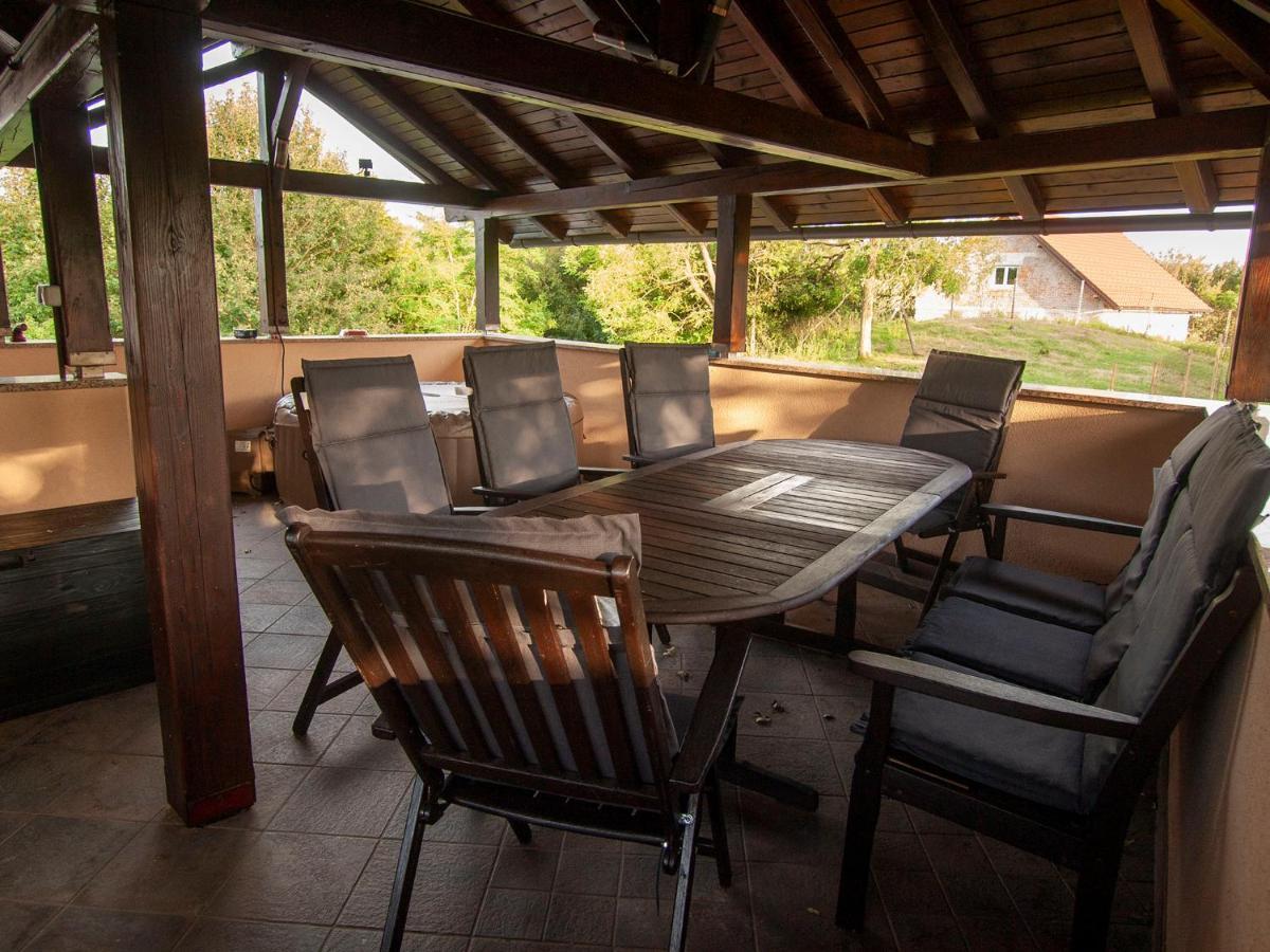 Holiday House Zarja - With Sauna And Hot Tub Bizeljsko 外观 照片