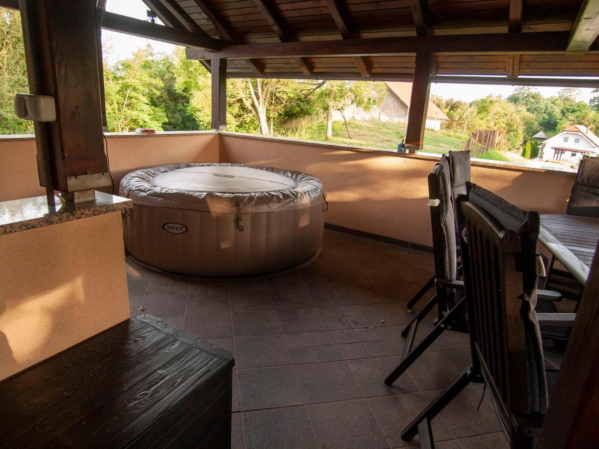 Holiday House Zarja - With Sauna And Hot Tub Bizeljsko 外观 照片